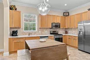 9086 Cascada Way, Naples, FL 34114 - Photo 3