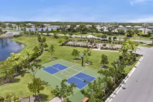 14731 Edgewater Cir, Naples, FL 34114 - Photo 27