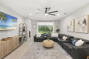 14731 Edgewater Cir, Naples, FL 34114 - Photo 3