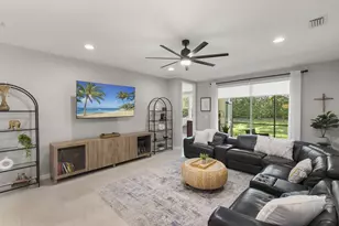 14731 Edgewater Cir, Naples, FL 34114 - Photo 7