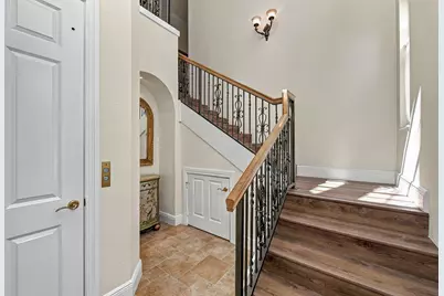 9090 Cascada Way #202, Naples, FL 34114 - Photo 5