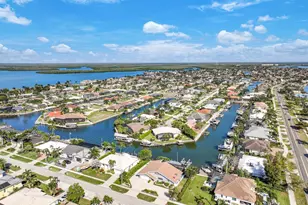 1709 Wavecrest Ct, Marco Island, FL 34145 - Photo 1