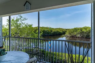 154 Newport Dr, Naples, FL 34114 - Photo 1