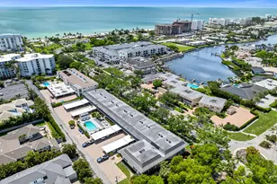 290 Banyan Blvd, Naples, FL 34102 - Photo 1