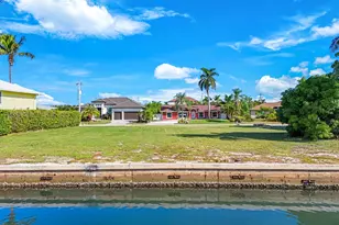 128 S Bahama Ave, Marco Island, FL 34145 - Photo 1