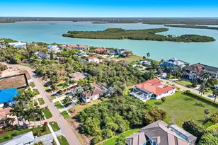1080 Caxambas Dr, Marco Island, FL 34145 - Photo 1