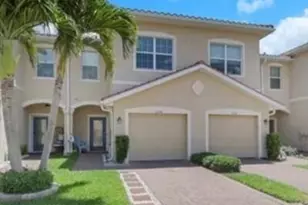 2704 Blossom Wy, Naples, FL 34120 - Photo 1