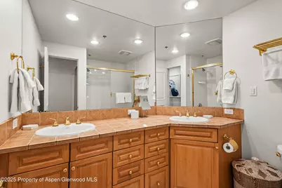 900 E Durant Avenue #B-105, Aspen, CO 81611 - Photo 7