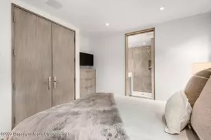 802 E Cooper, Aspen, CO 81611 - Photo 17