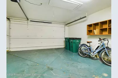 910 E Cooper Avenue, Aspen, CO 81611 - Photo 35