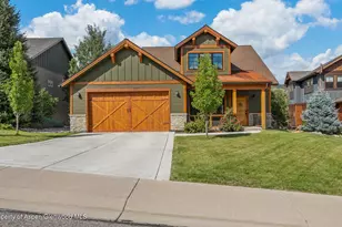 276 Blackhawk Dr, New Castle, CO 81647 - Photo 1