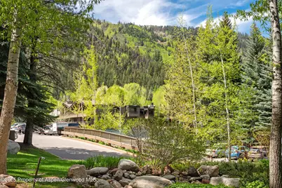 610 S West End Street #D105, Aspen, CO 81611 - Photo 5