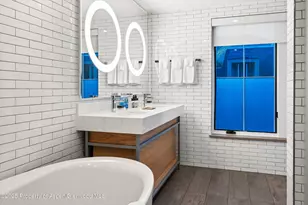 550 S Spring St, Aspen, CO 81611 - Photo 29