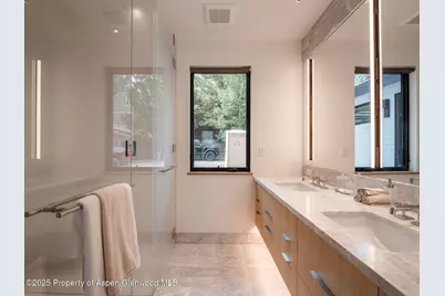 227 E Main Street, Aspen, CO 81611 - Photo 27