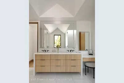 227 E Main Street, Aspen, CO 81611 - Photo 21