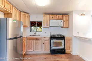 144 Navajo St, New Castle, CO 81647 - Photo 7