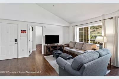 326 River View Drive #Unit 107, New Castle, CO 81647 - Photo 5