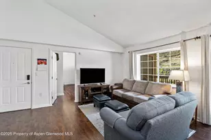 326 River View Dr, New Castle, CO 81647 - Photo 5