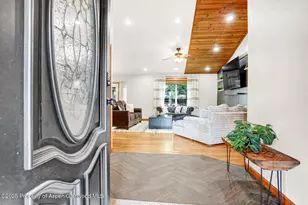 997 E 10th St, Craig, CO 81625 - Photo 3