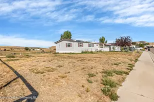 1350 Sequoia Ave, Craig, CO 81625 - Photo 3