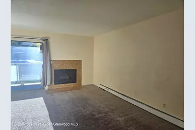 1527 Blake Avenue #211, Glenwood Springs, CO 81601 - Photo 3