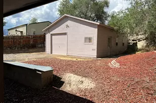 420 W 16th St, Rifle, CO 81650 - Photo 35