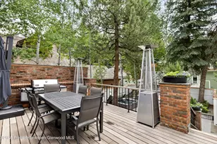 437 W Smuggler St, Aspen, CO 81611 - Photo 3