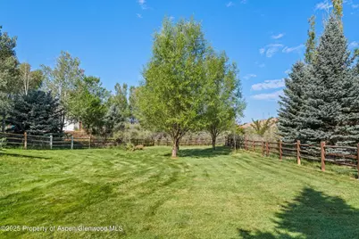 305 Surrey Street, Carbondale, CO 81623 - Photo 27
