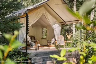 9555 Castle Creek Rd, Aspen, CO 81611 - Photo 35