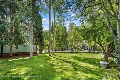 500 W Francis Street #Main House, Aspen, CO 81611 - Photo 9