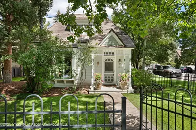 200 W Hopkins Avenue, Aspen, CO 81611 - Photo 33