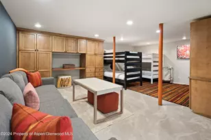 901 Ute Ave, Aspen, CO 81611 - Photo 33