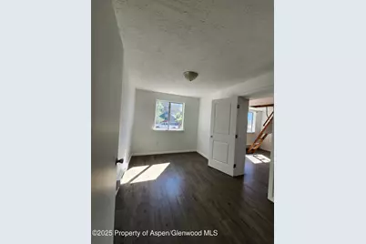 532 W Main Street, New Castle, CO 81647 - Photo 5