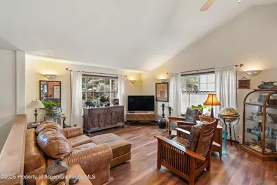 310 Mesquite Court, New Castle, CO 81647 - Photo 3