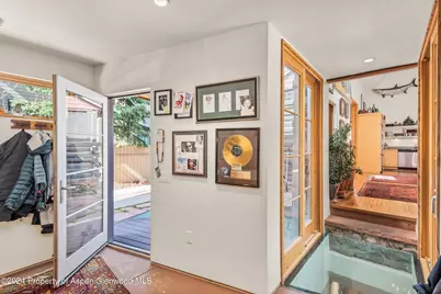 308 Park Avenue, Aspen, CO 81611 - Photo 11