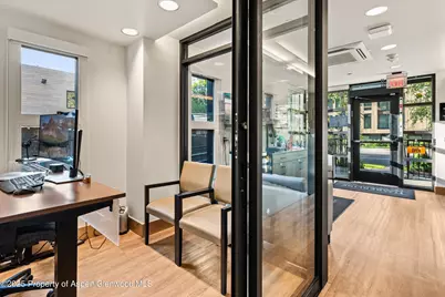 122 W Main Street, Aspen, CO 81611 - Photo 35