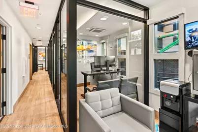 122 W Main Street, Aspen, CO 81611 - Photo 33