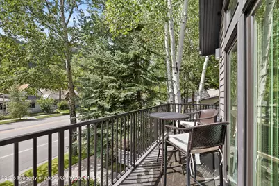 122 W Main Street, Aspen, CO 81611 - Photo 27