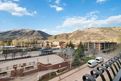 415 E Dean St, Unit 46, Week 34, Aspen, CO 81611 - Photo 11