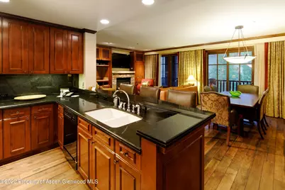 0075 Prospector Road #Unit 8203 Summer Interest 9, Aspen, CO 81611 - Photo 11