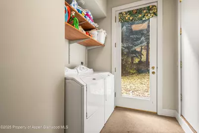 431 W Hopkins Avenue, Aspen, CO 81611 - Photo 45