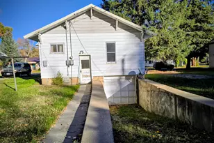 720 Barclay St, Craig, CO 81625 - Photo 5