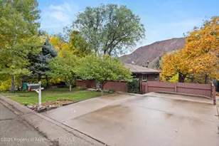 30 Mountain Shadows Dr, Glenwood Springs, CO 81601 - Photo 3