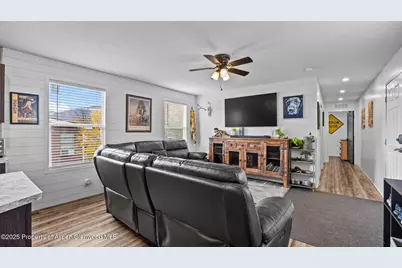 28 Iron Wedge Circle, Parachute, CO 81635 - Photo 3