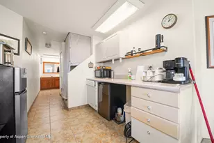 949 Edelweiss, Rifle, CO 81650 - Photo 25