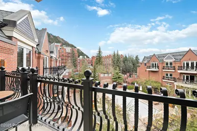 415 E Dean St, Unit 38, Week 33, Aspen, CO 81611 - Photo 7