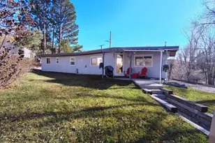 8 Navajo St, New Castle, CO 81647 - Photo 1