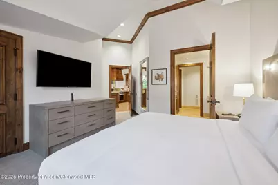 415 E Dean St., Unit 31, Week 11, Aspen, CO 81611 - Photo 13