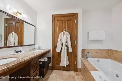 415 E Dean St., Unit 31, Week 11, Aspen, CO 81611 - Photo 21