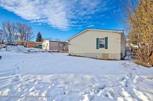 405 Hawthorn St, Craig, CO 81625 - Photo 3